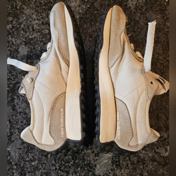 New Balance 327 Shoes Boys Size 11 White Suede Mesh Blue PS327FE Retro Running - Picture 15 of 15